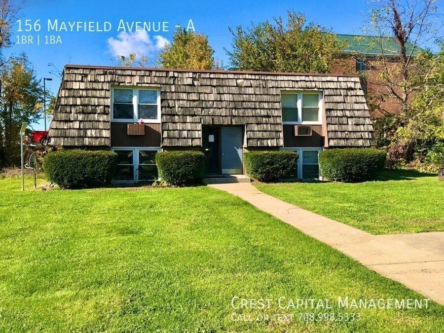 Apartment for rent at 158 Mayfield Ave #A, Valparaiso, IN 46383