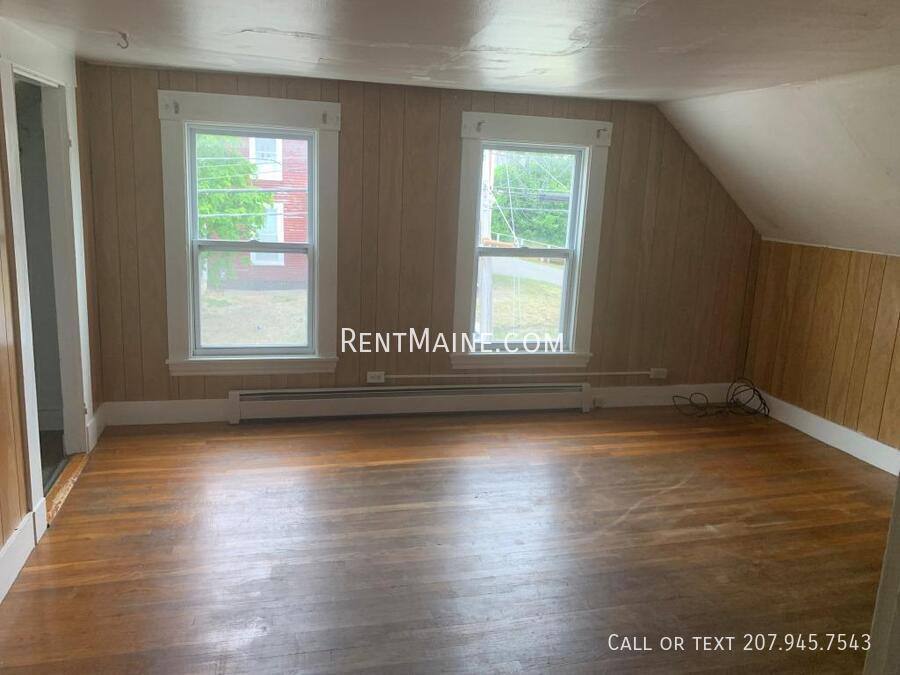 Apartment for rent at 198 Center St #4, Old Town, ME 04468