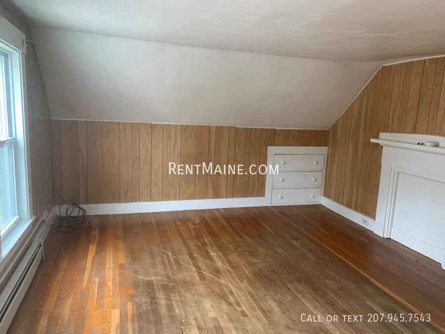 Apartment for rent at 198 Center St #4, Old Town, ME 04468