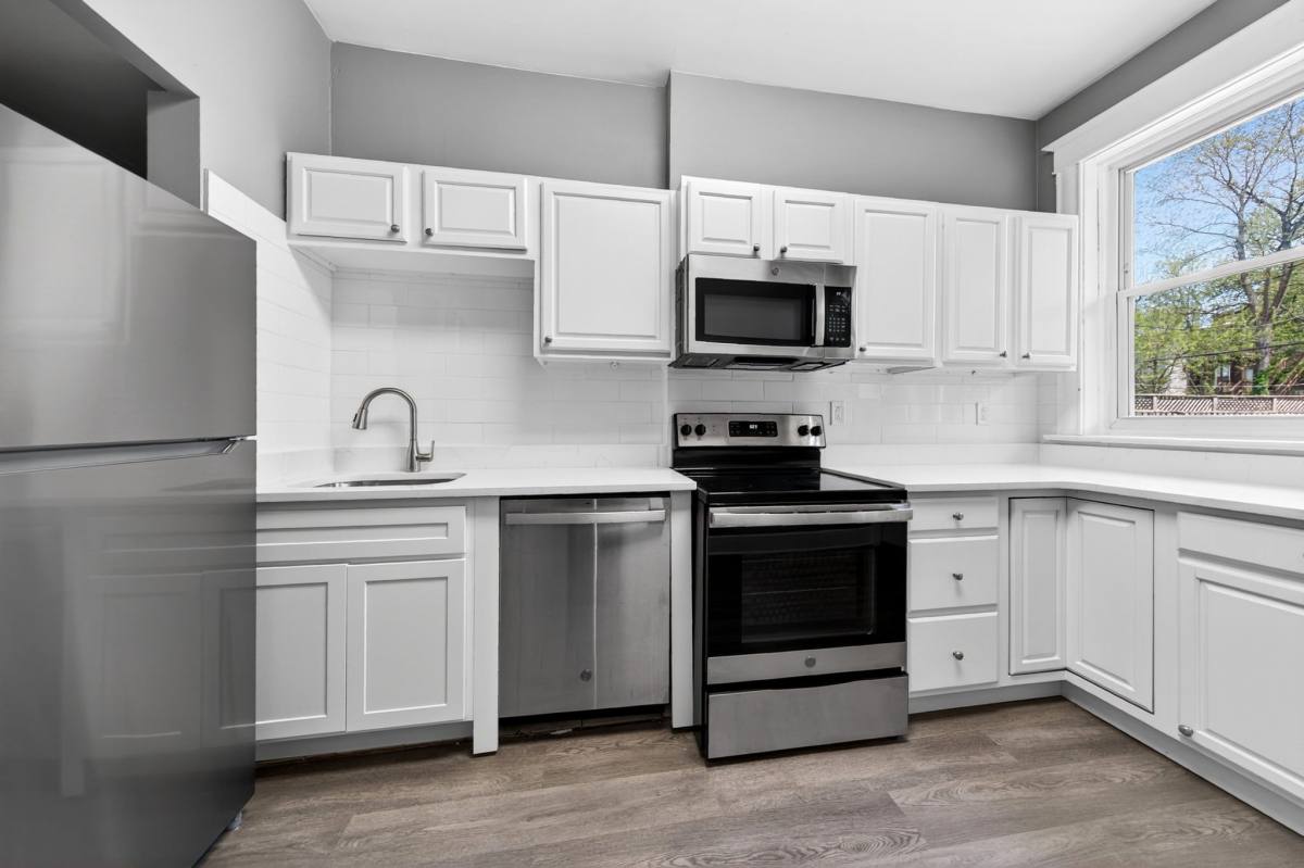 House for rent at 3526 S Spring Ave, Saint Louis, MO 63116