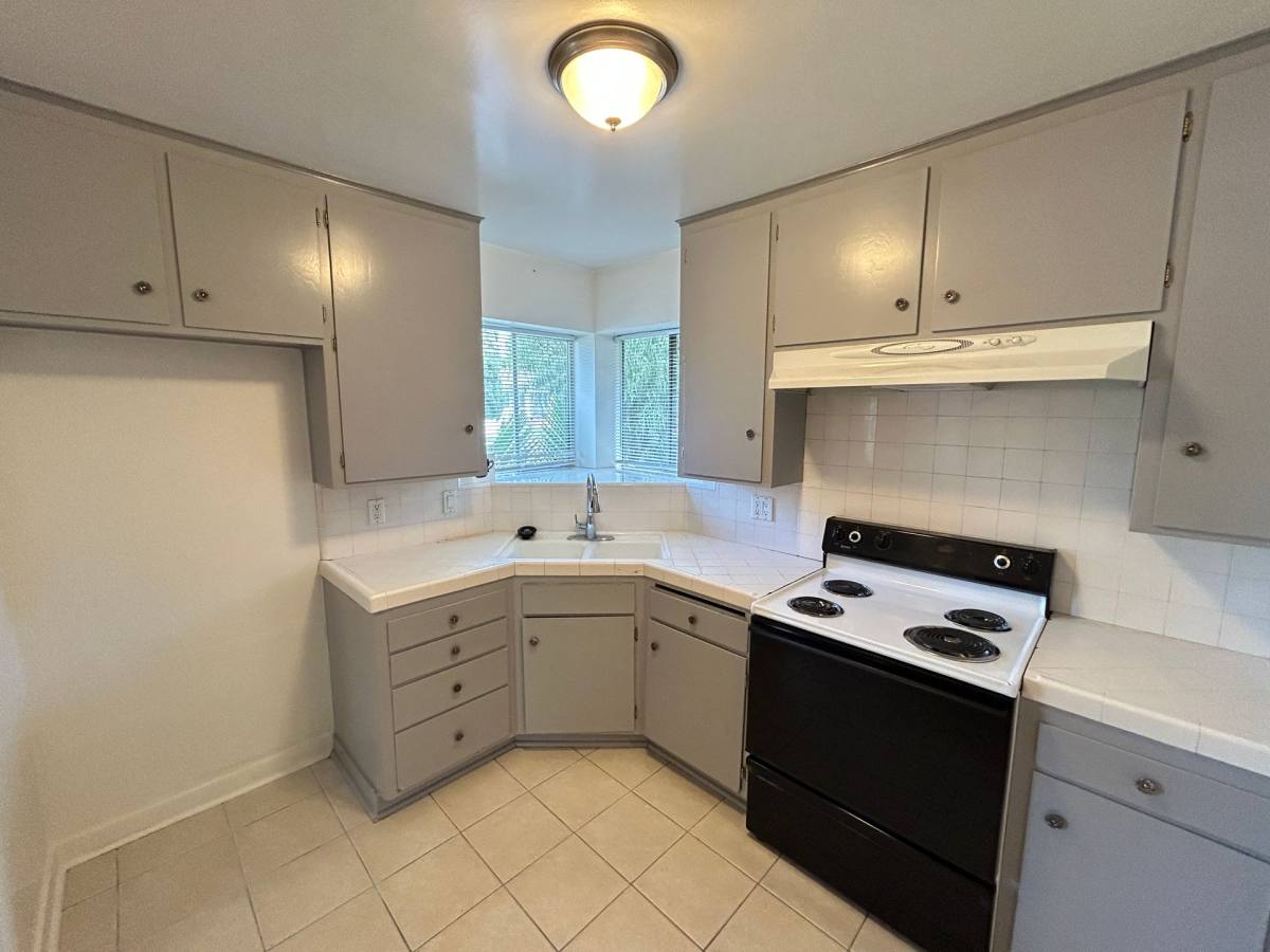 House for rent at 610 E Palmyra Ave, Orange, CA 92866