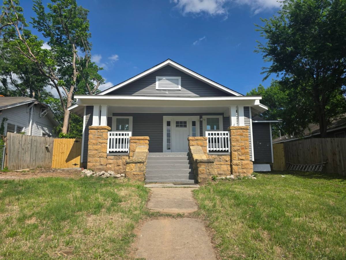 House for rent at 517 N Main St, Sand Springs, OK 74063