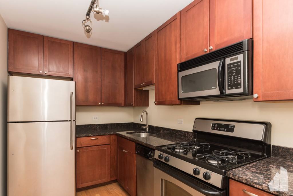 625 W Wrightwood Ave #404, Chicago, IL 60614 - Apartment for Rent - Image 6