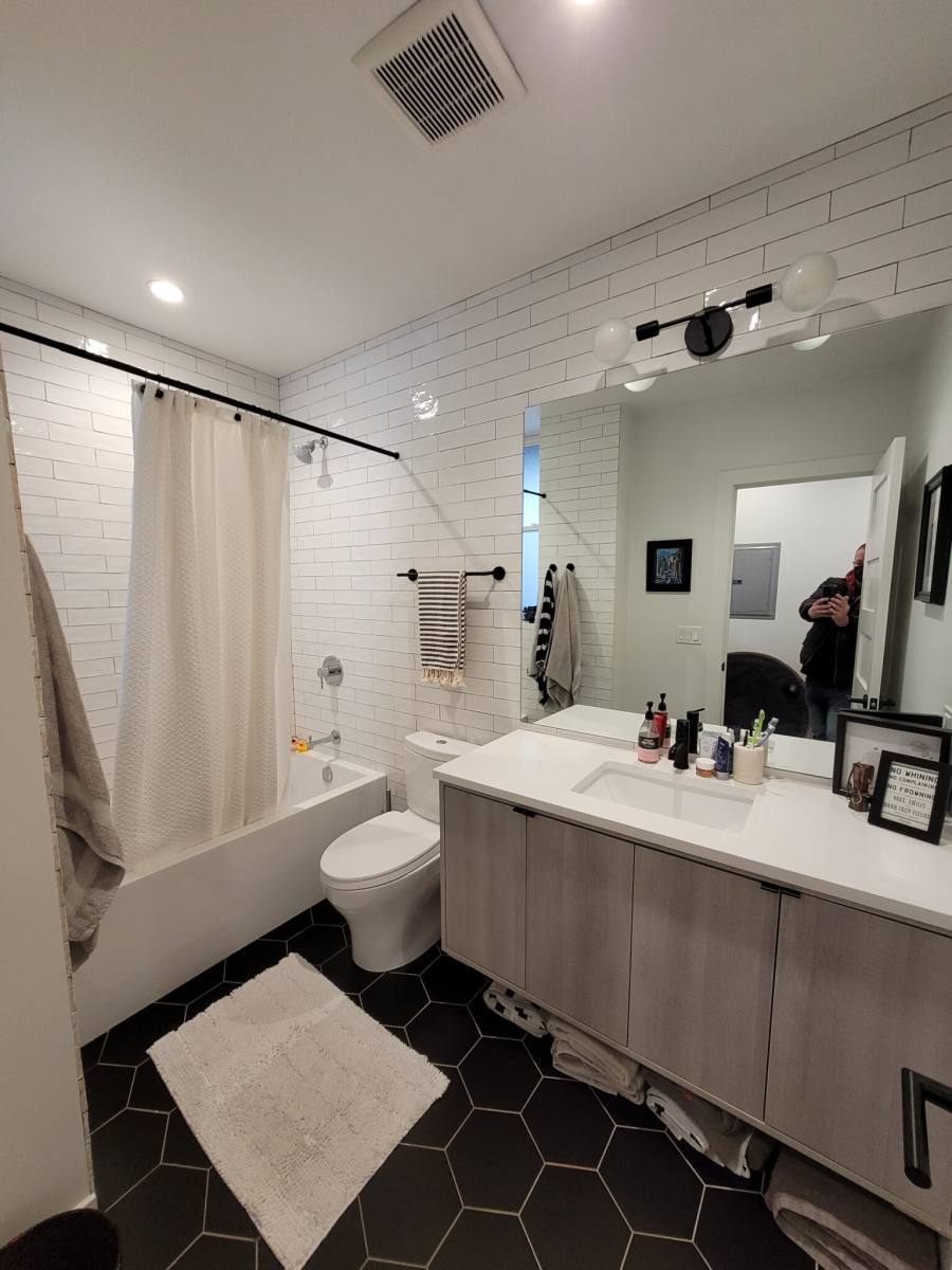 Apartment for rent at 1658 W Summerdale #1W, Chicago, IL 60640