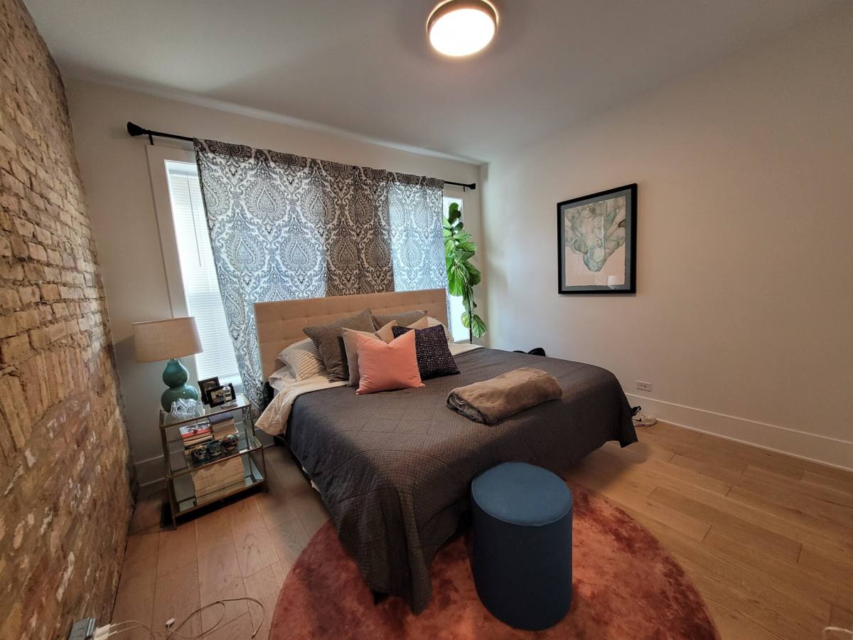 Apartment for rent at 1658 W Summerdale #1W, Chicago, IL 60640