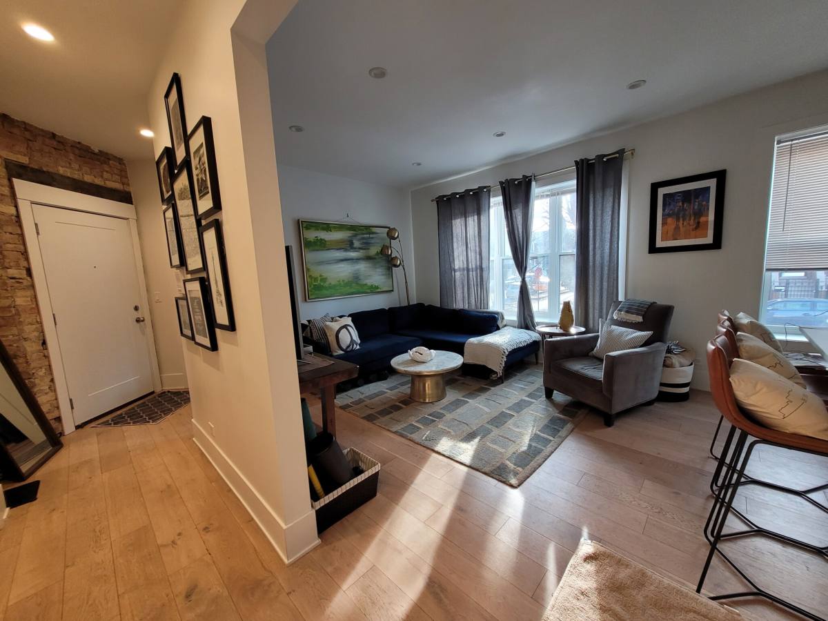 Apartment for rent at 1658 W Summerdale #1W, Chicago, IL 60640