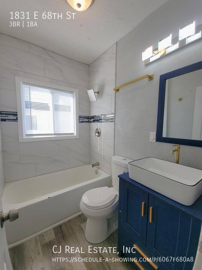 House for rent at 1831 E 68th St, Kansas City, MO 64132