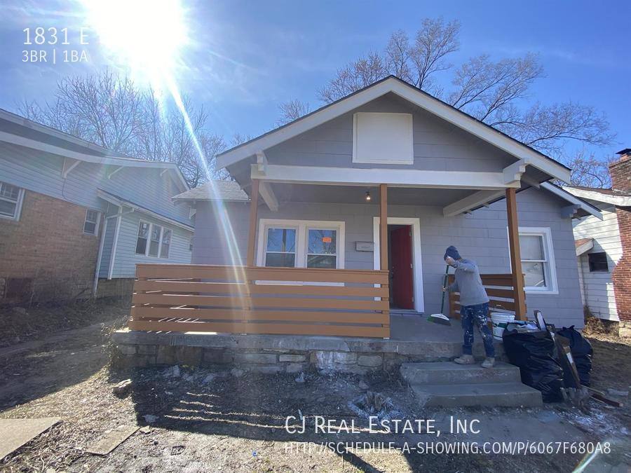 House for rent at 1831 E 68th St, Kansas City, MO 64132