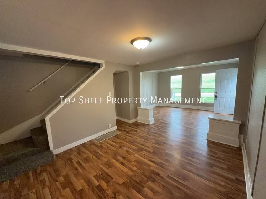 House for rent at 1713 Lyon St, Des Moines, IA 50316