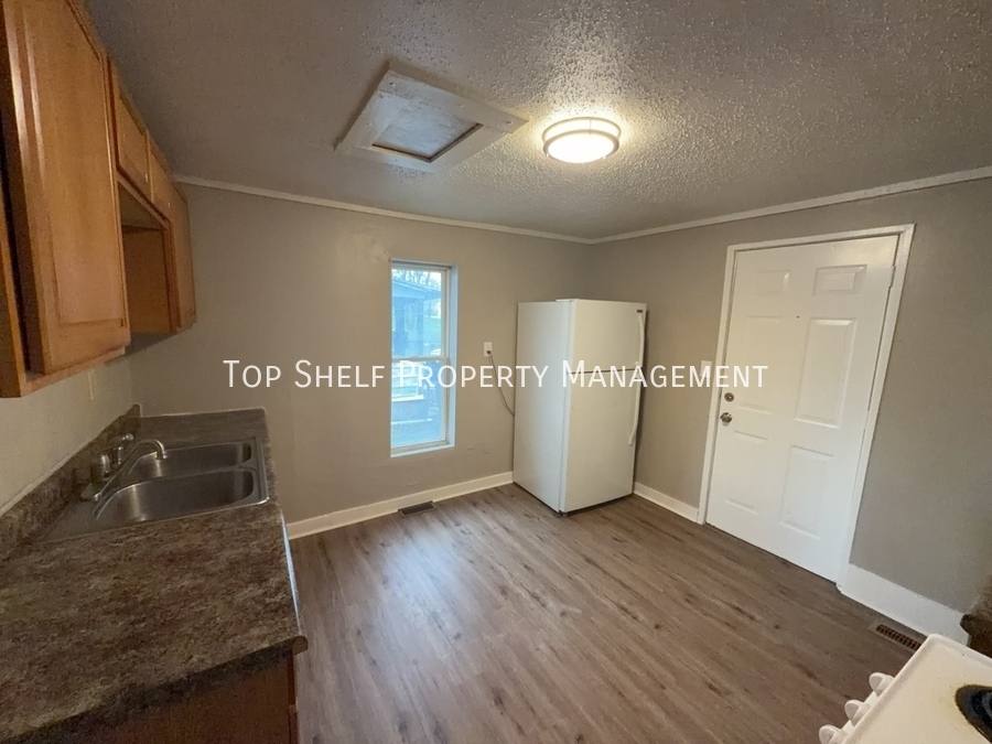 House for rent at 1713 Lyon St, Des Moines, IA 50316