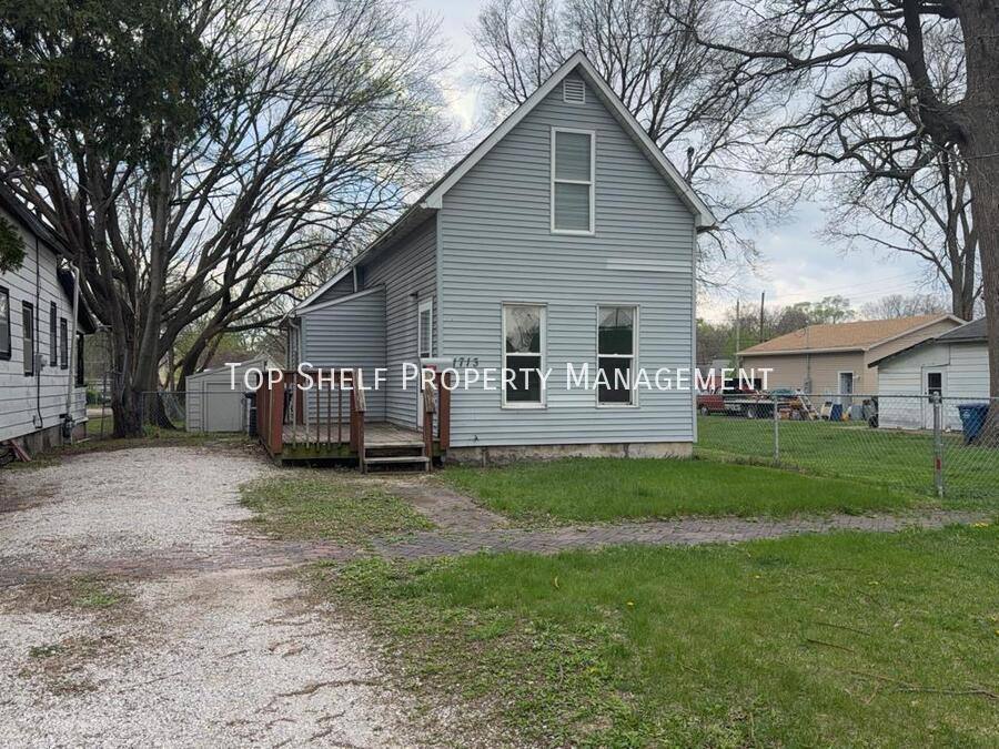 House for rent at 1713 Lyon St, Des Moines, IA 50316