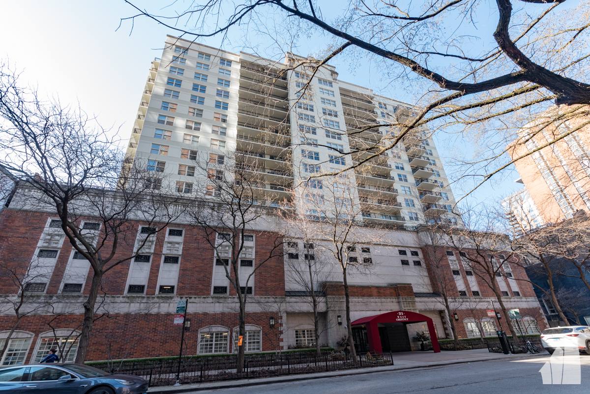 Apartment for rent at 21 W Chestnut St #1607, Chicago, IL 60610
