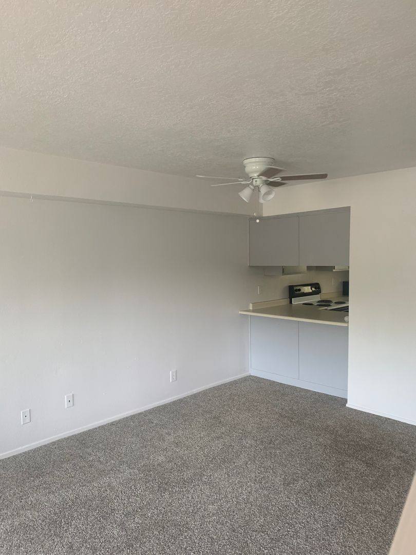 Apartment for rent at 12120 Candelaria Rd NE, Albuquerque, NM 87112