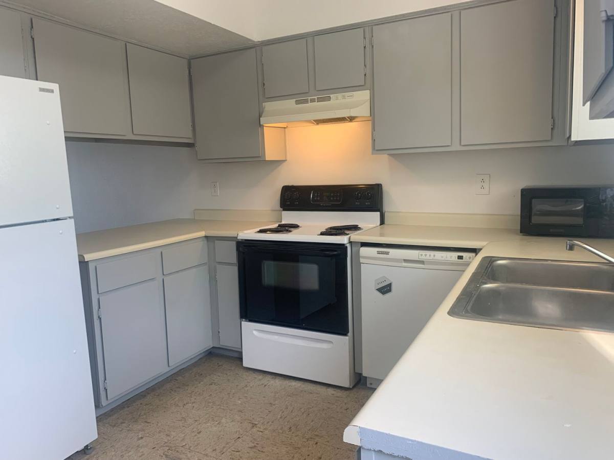 Apartment for rent at 12120 Candelaria Rd NE, Albuquerque, NM 87112