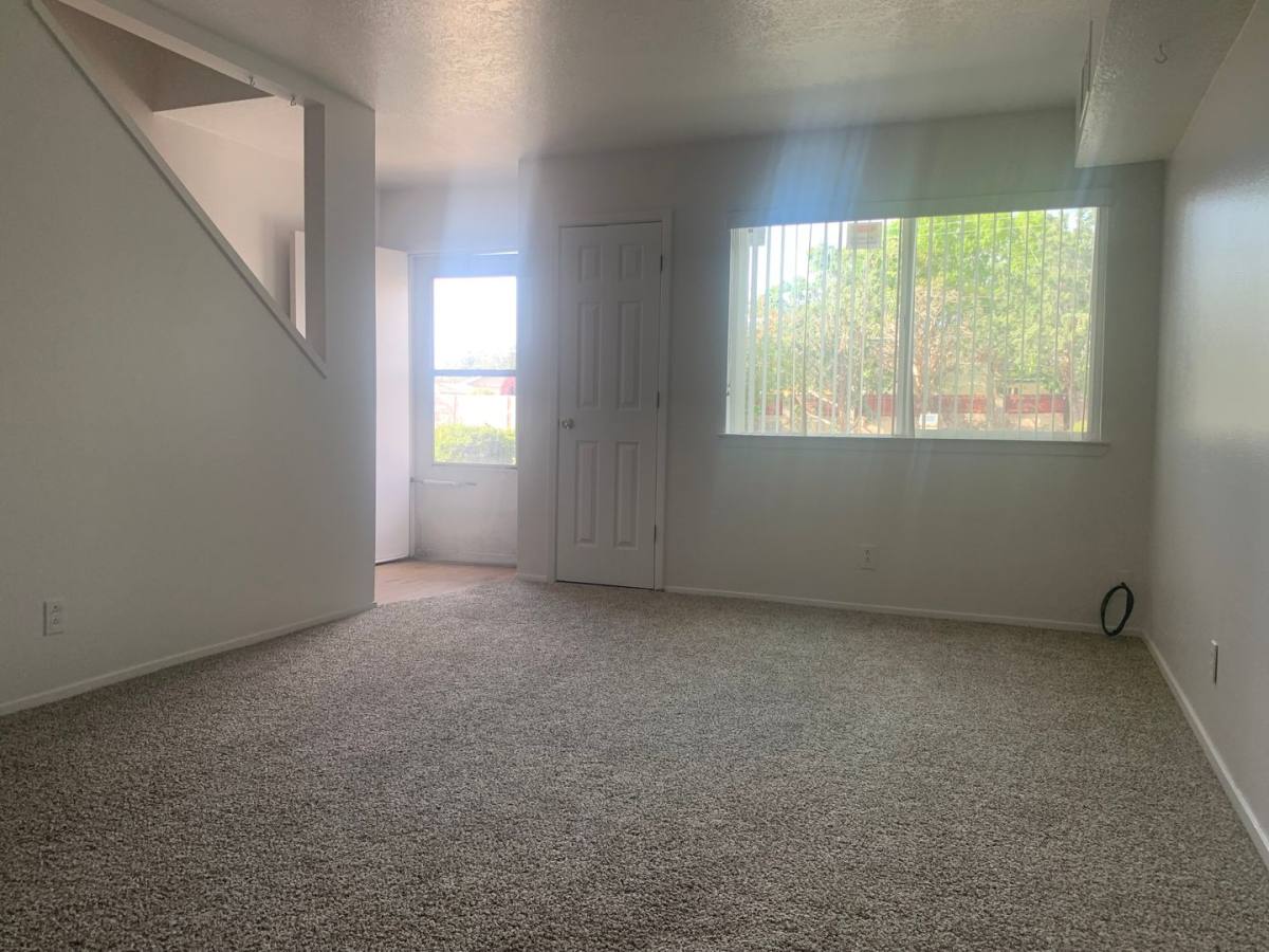 Apartment for rent at 12120 Candelaria Rd NE, Albuquerque, NM 87112