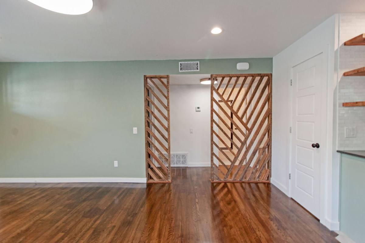 Apartment for rent at 400 W Poplar St #D, Rogers, AR 72756
