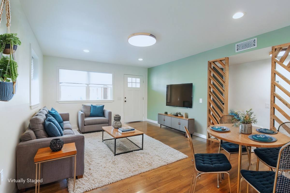 Apartment for rent at 400 W Poplar St #D, Rogers, AR 72756