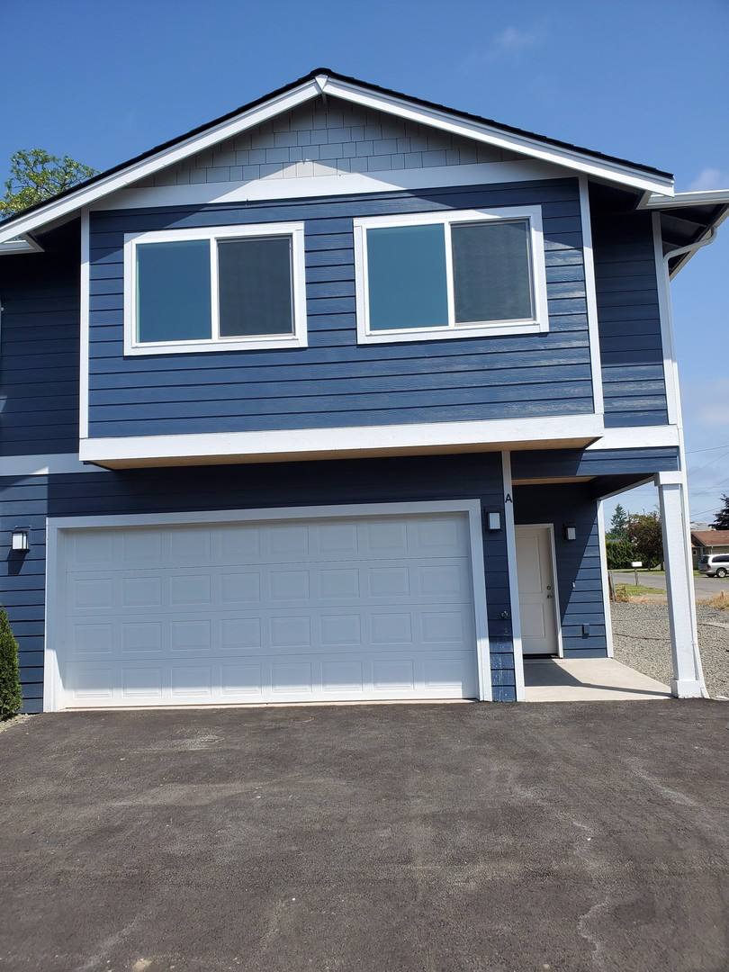 Townhouse for rent at 1917 Ahlers Ave, Centralia, WA 98531