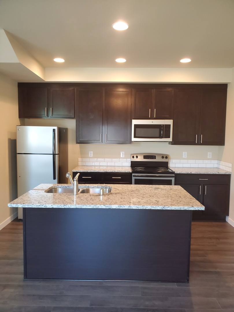 Townhouse for rent at 1917 Ahlers Ave, Centralia, WA 98531