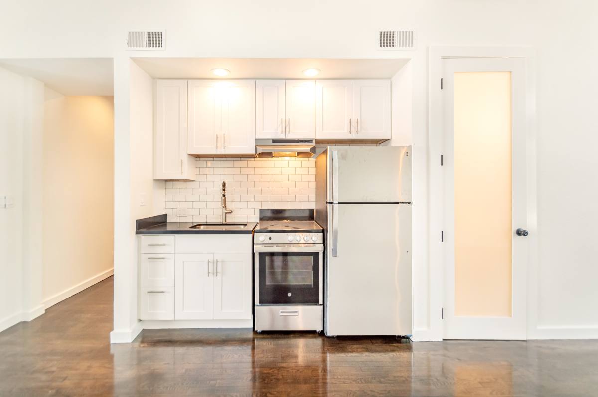 Apartment for rent at 30 Washburn #3, San Francisco, CA 94103