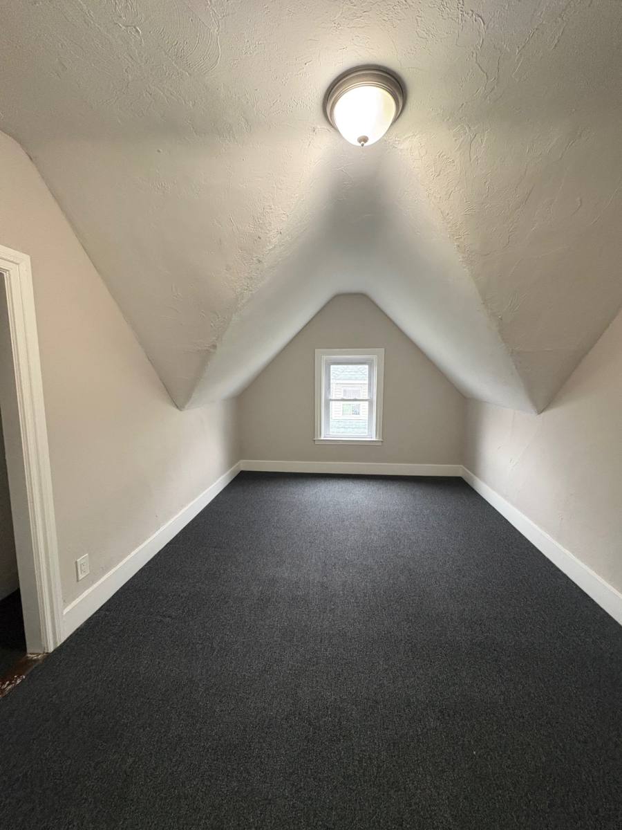 Apartment for rent at 19 Vernon St #3, Worcester, MA 01610