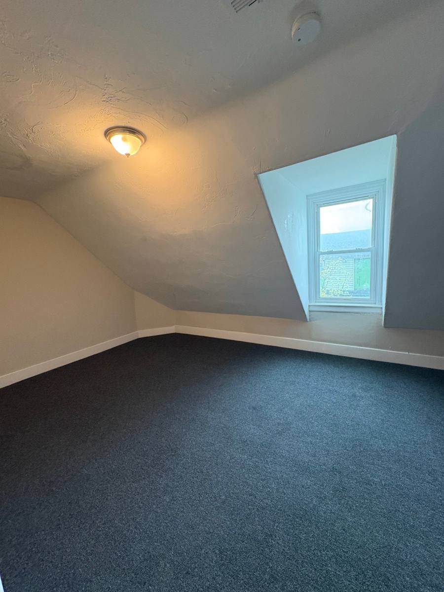 Apartment for rent at 19 Vernon St #3, Worcester, MA 01610