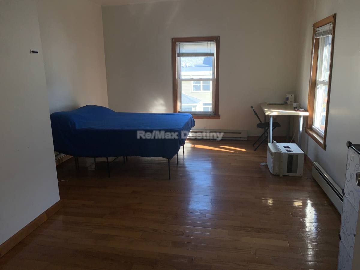 House for rent at 56 7th #1, Cambridge, MA 02141