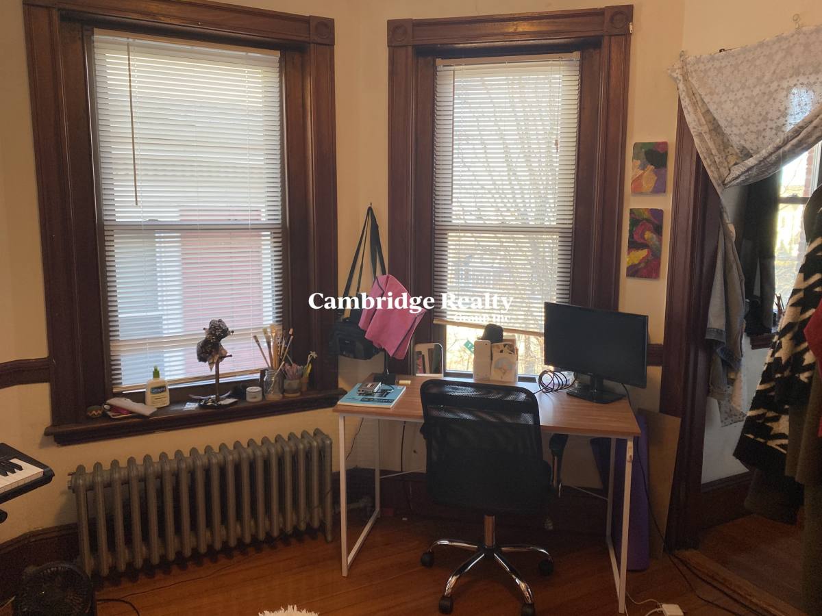 House for rent at 174 Saint Alphonsus #3T, Roxbury Crossing, MA 02120