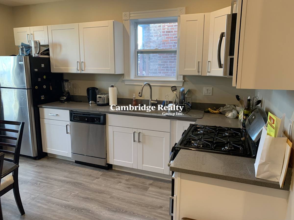 House for rent at 174 Saint Alphonsus #3T, Roxbury Crossing, MA 02120