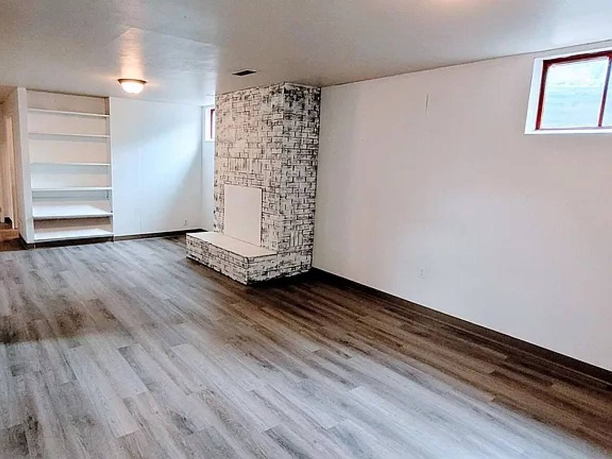 House for rent at 1321 Lakewood Dr, Fort Collins, CO 80521