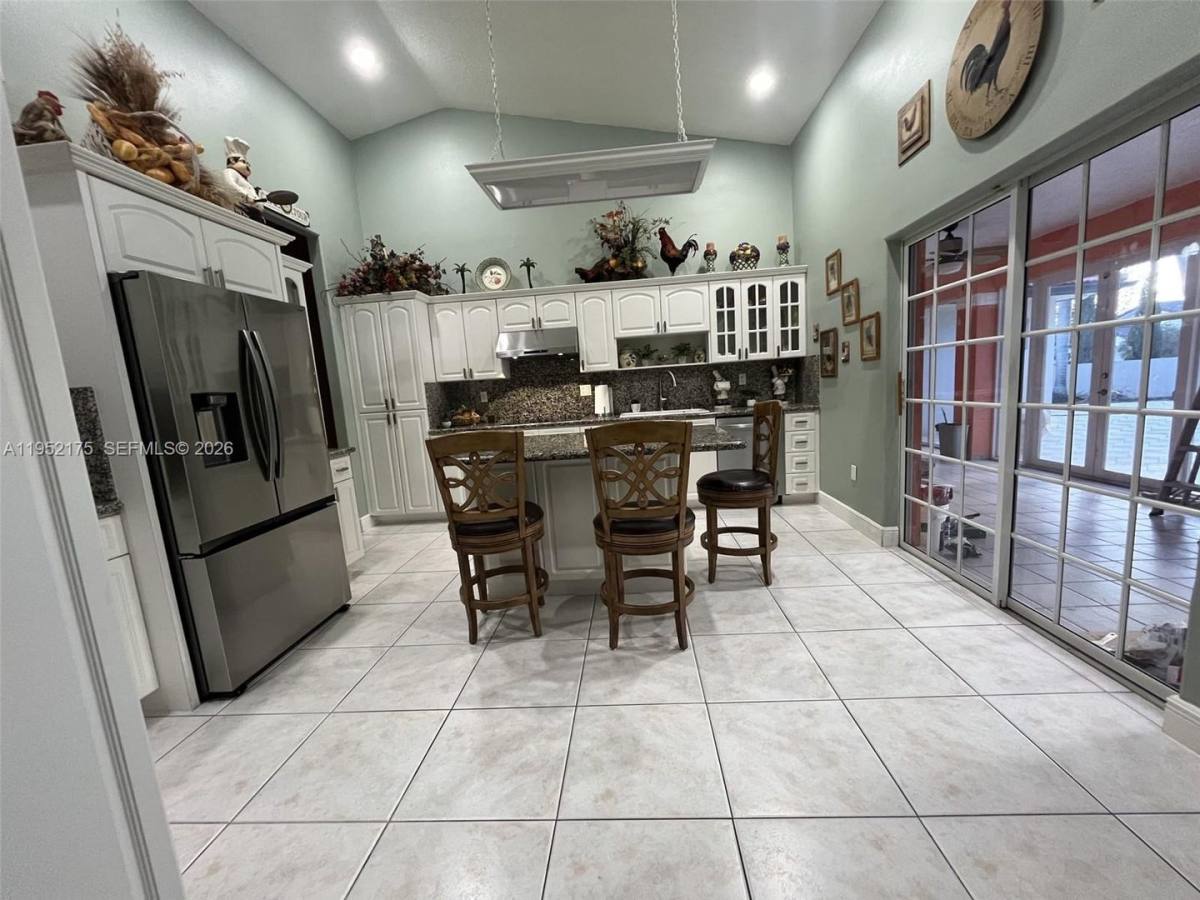 House for rent at 450 NW 130th Ave, Miami, FL 33182