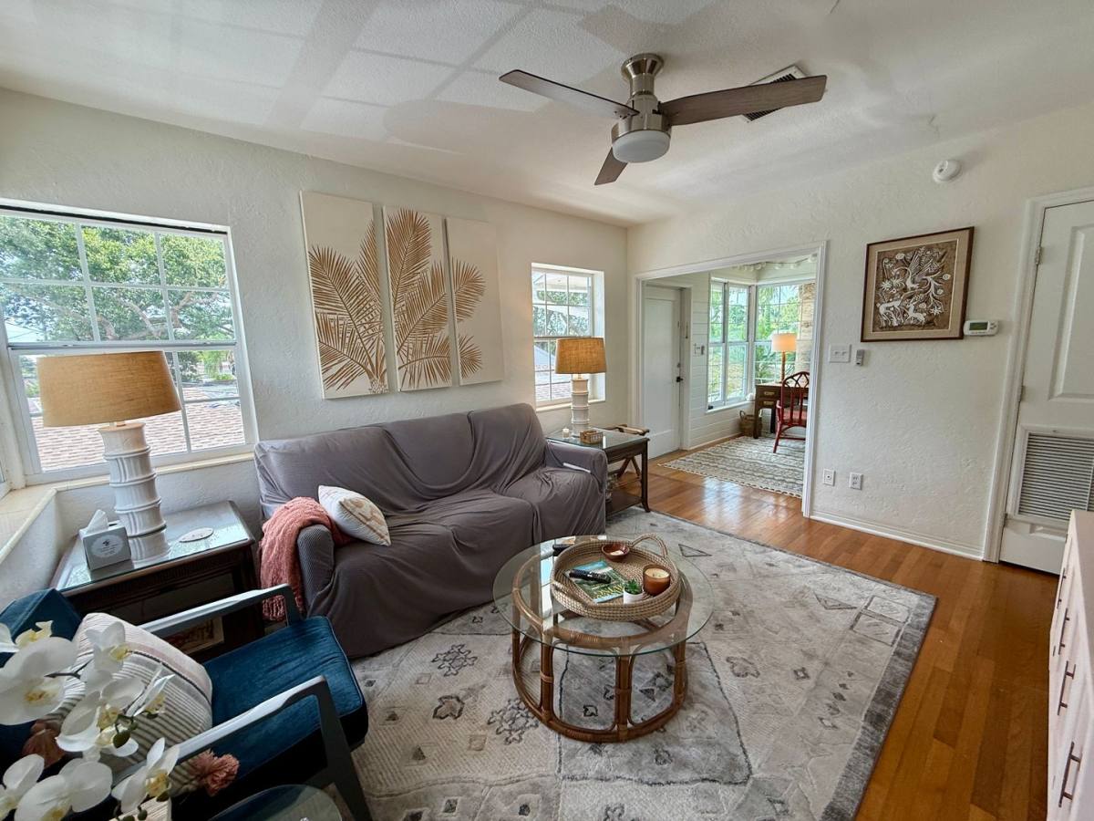 Apartment for rent at 175 1 2 28th Ave NE, Saint Petersburg, FL 33703