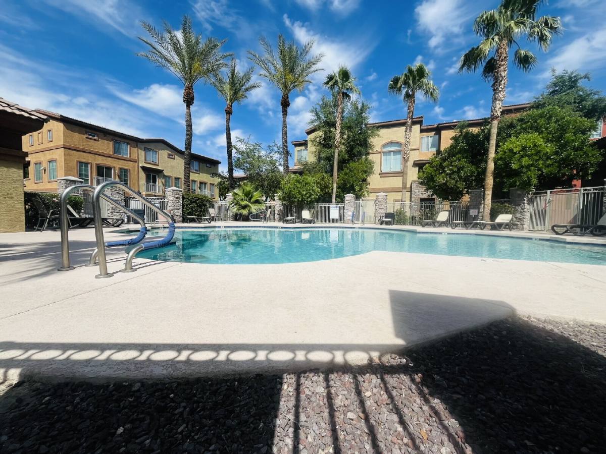 Townhouse for rent at 1920 E Bell Rd #1139, Phoenix, AZ 85022