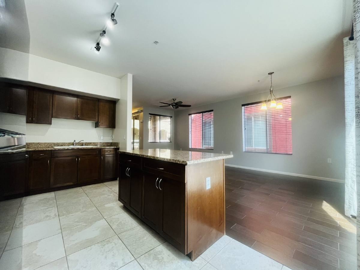 Townhouse for rent at 1920 E Bell Rd #1139, Phoenix, AZ 85022