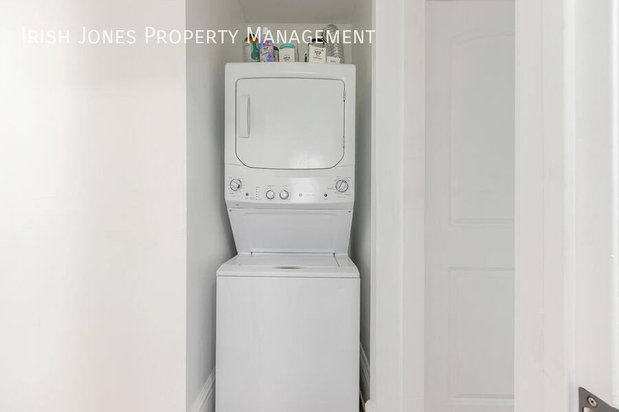 Apartment for rent at 9 W Ave, Buffalo, NY 14201