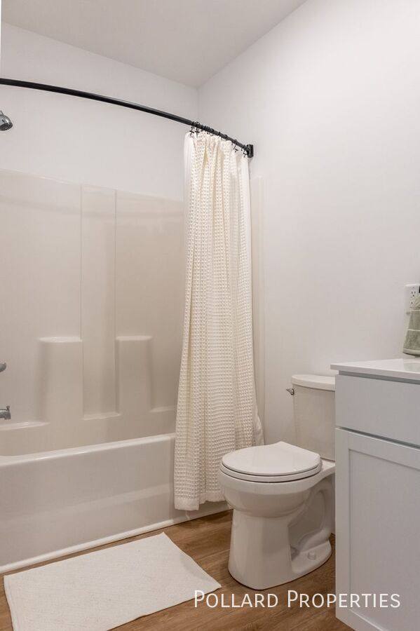 Apartment for rent at 100 Parkview Dr #102, Wright City, MO 63390