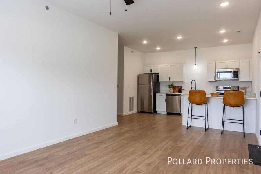 Apartment for rent at 100 Parkview Dr #102, Wright City, MO 63390