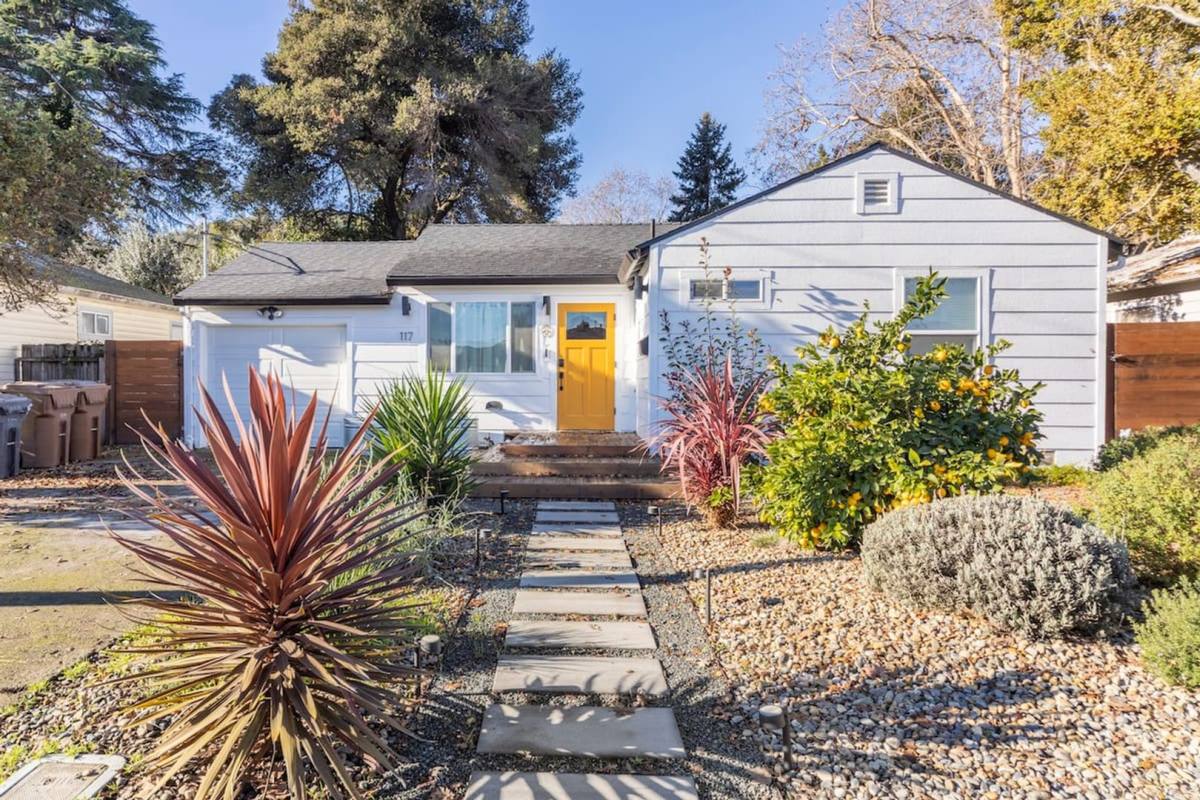 House for rent at 117 Dewitt Ave, Napa, CA 94558
