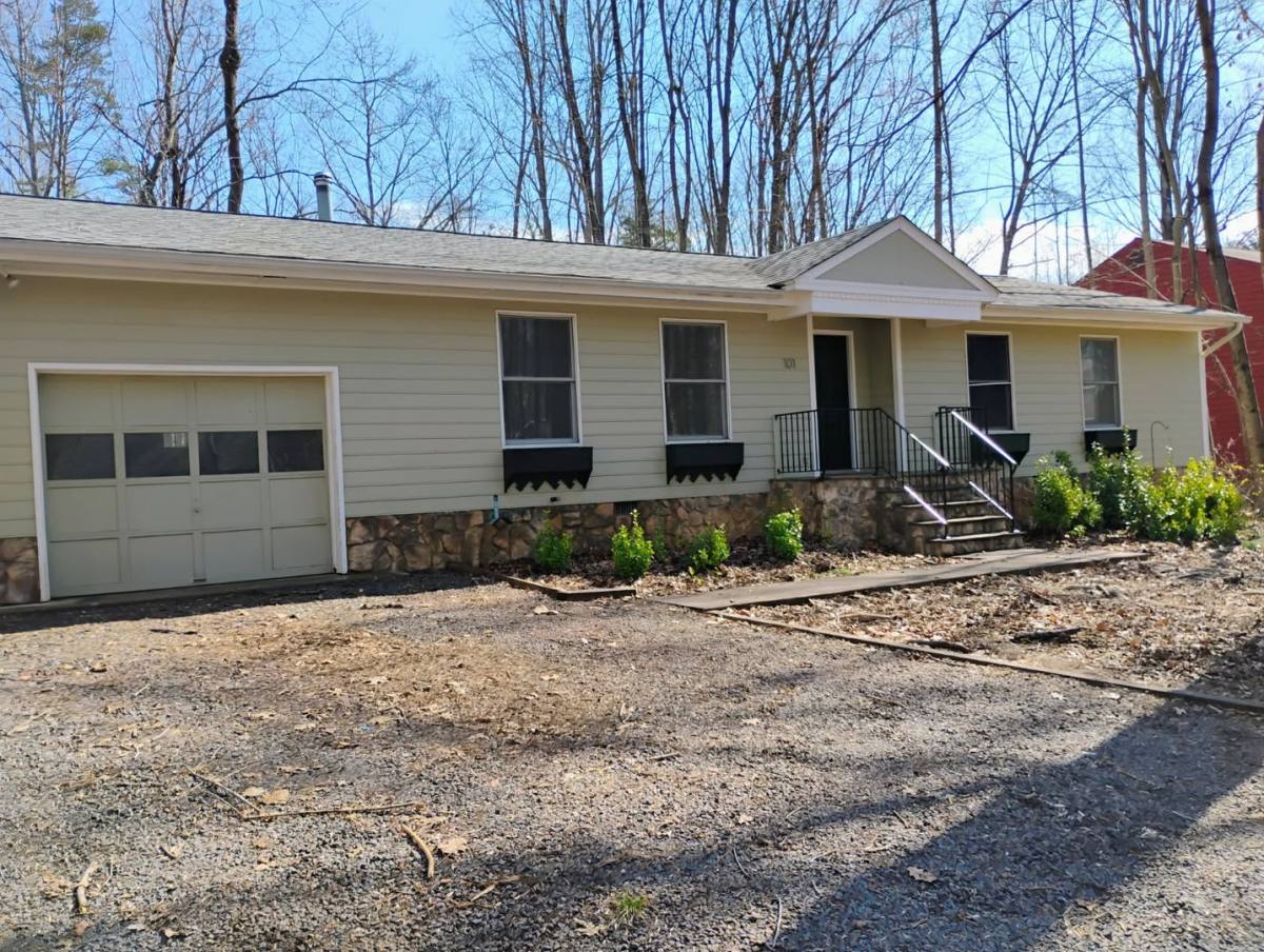 House for rent at 101 Mason St, Locust Grove, VA 22508