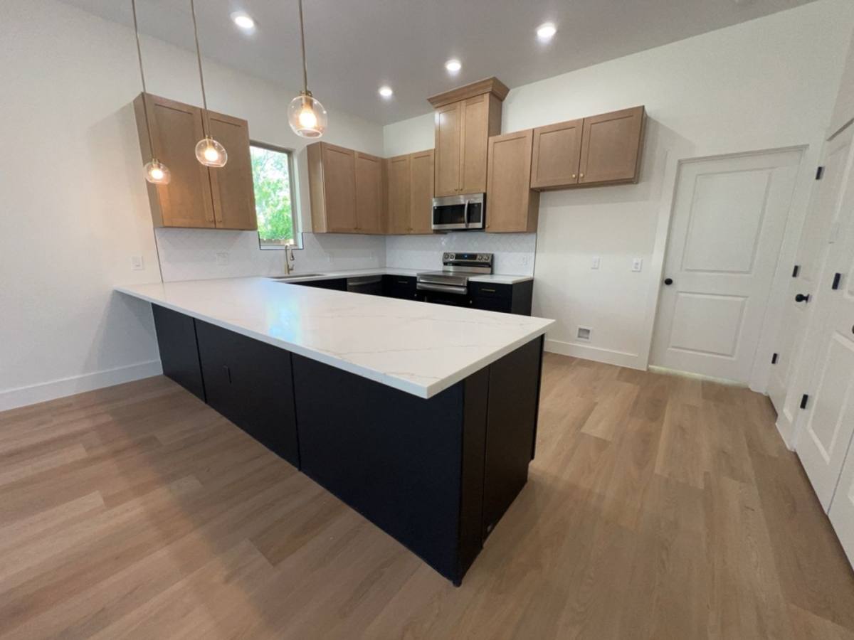 Apartment for rent at 7956 Bonaire St, Houston, TX 77028