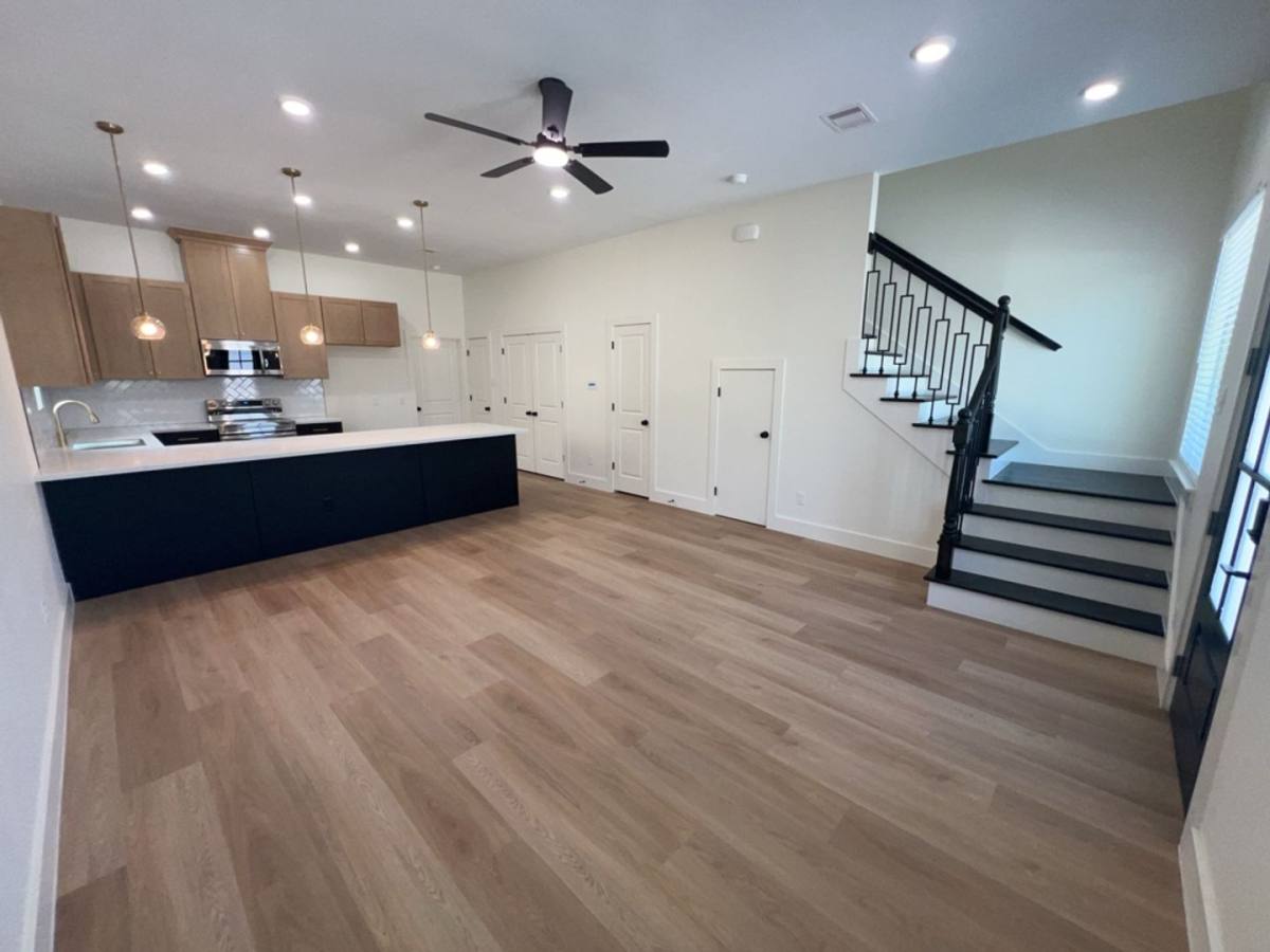 Apartment for rent at 7956 Bonaire St, Houston, TX 77028