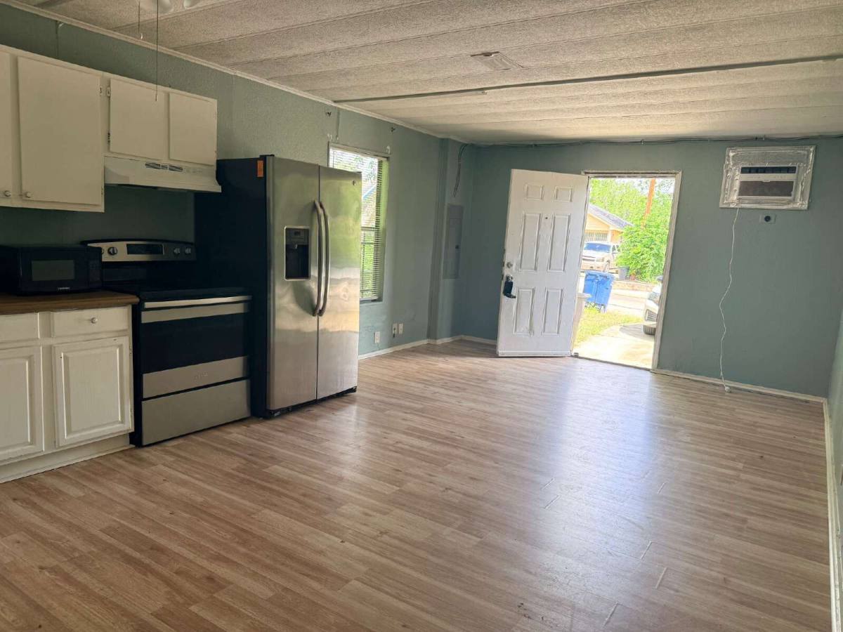 Apartment for rent at 1410 Avant Ave #2, San Antonio, TX 78210
