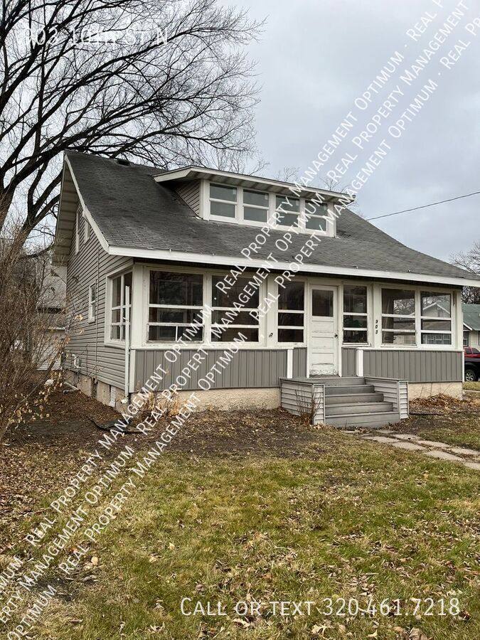 House for rent at 903 10th St N, Fargo, ND 58102