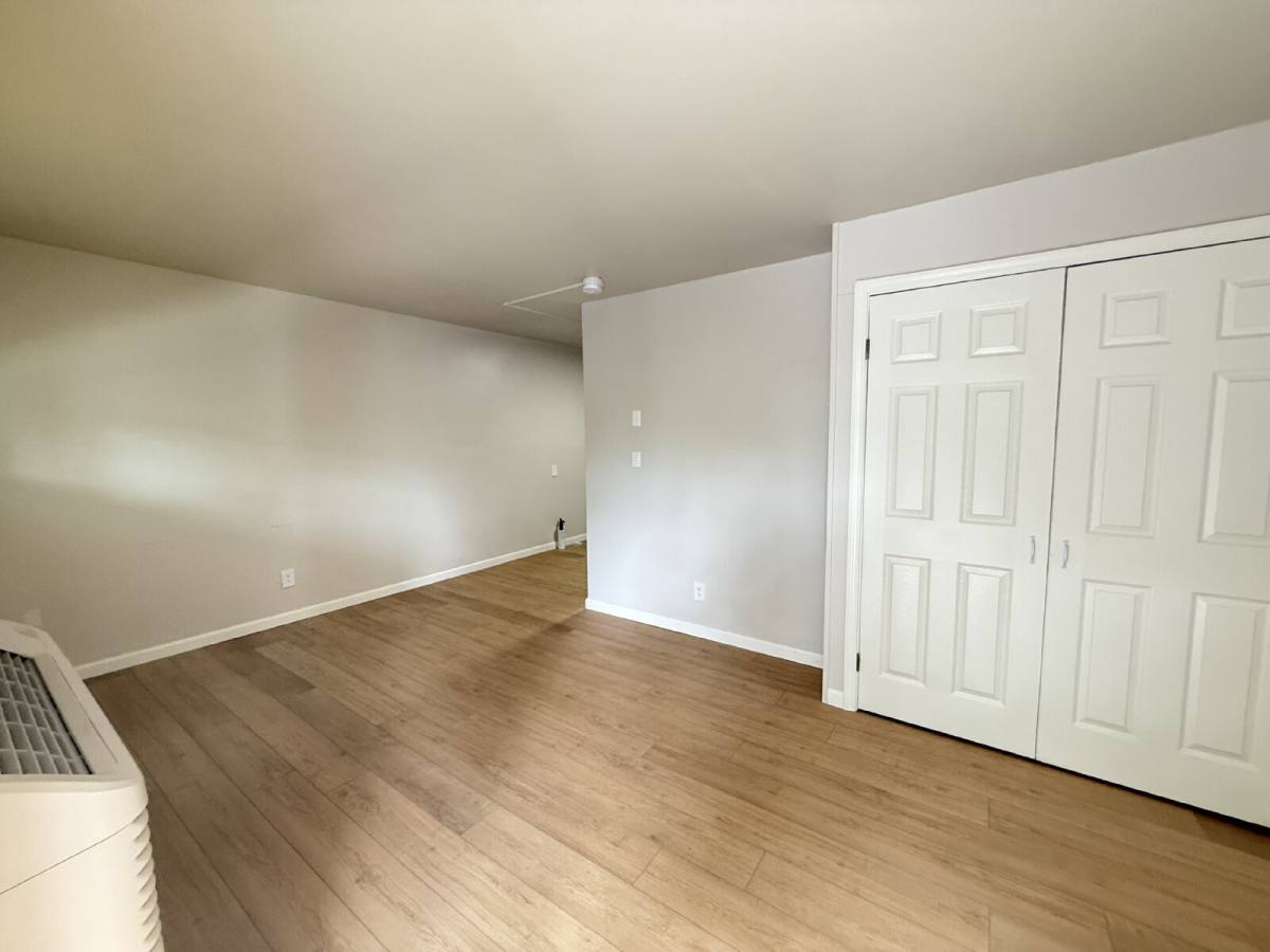 Apartment for rent at 5021 Jacksboro Pike #21, Knoxville, TN 37918