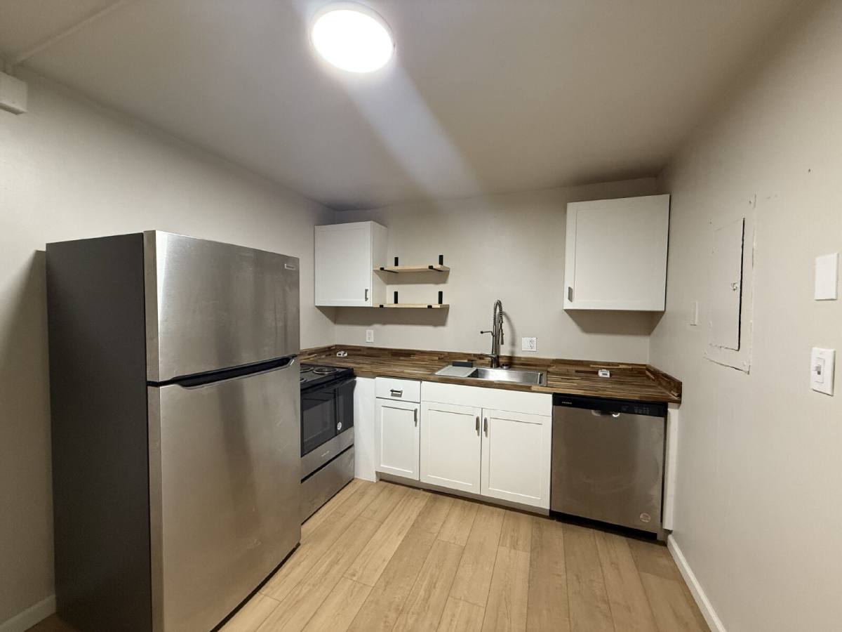 Apartment for rent at 5021 Jacksboro Pike #21, Knoxville, TN 37918