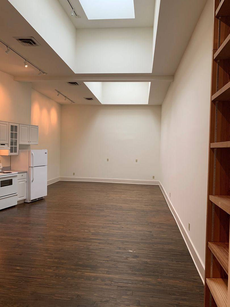 Apartment for rent at 772 N High St, Columbus, OH 43215