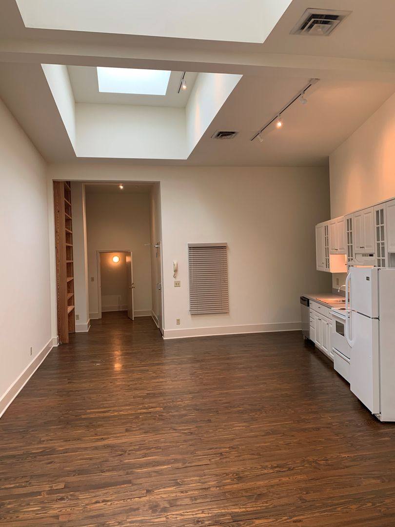 Apartment for rent at 772 N High St, Columbus, OH 43215