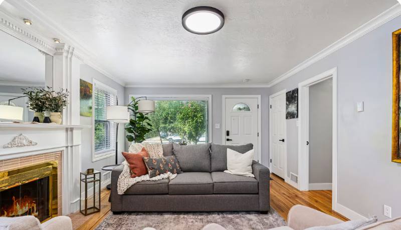 Townhouse for rent at 444 N Oakley St, Salt Lake City, UT 84116