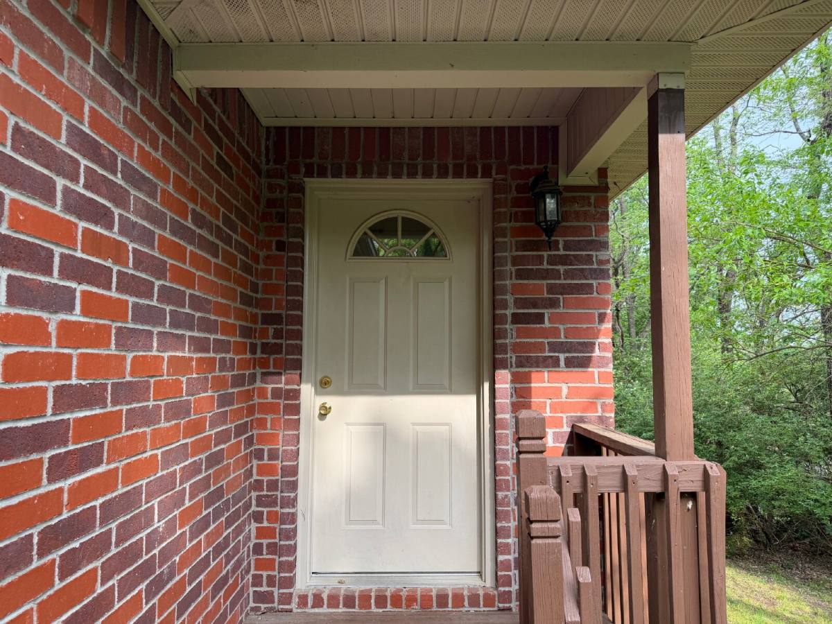 Townhouse for rent at 111 E Rock St, Fayetteville, AR 72701