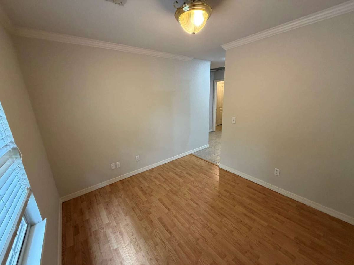 Townhouse for rent at 111 E Rock St, Fayetteville, AR 72701
